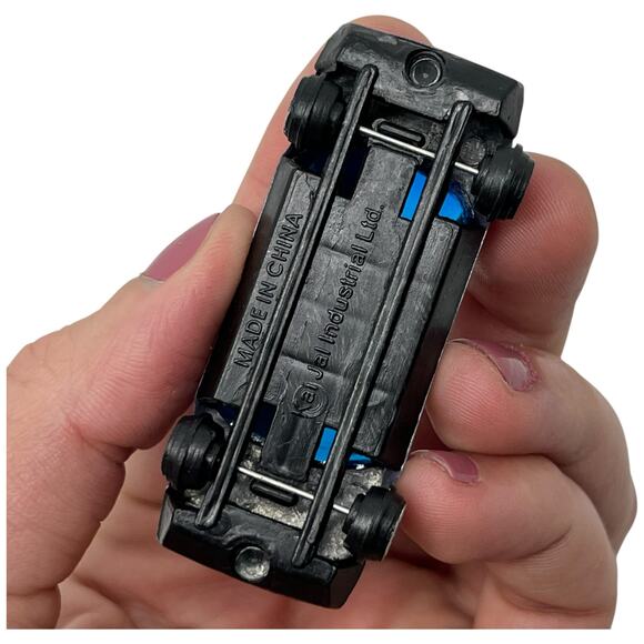 "Vintage Purple Hot Wheels No.11 Sports Car Diecast with Flame Graphics" - Picture 7 of 7